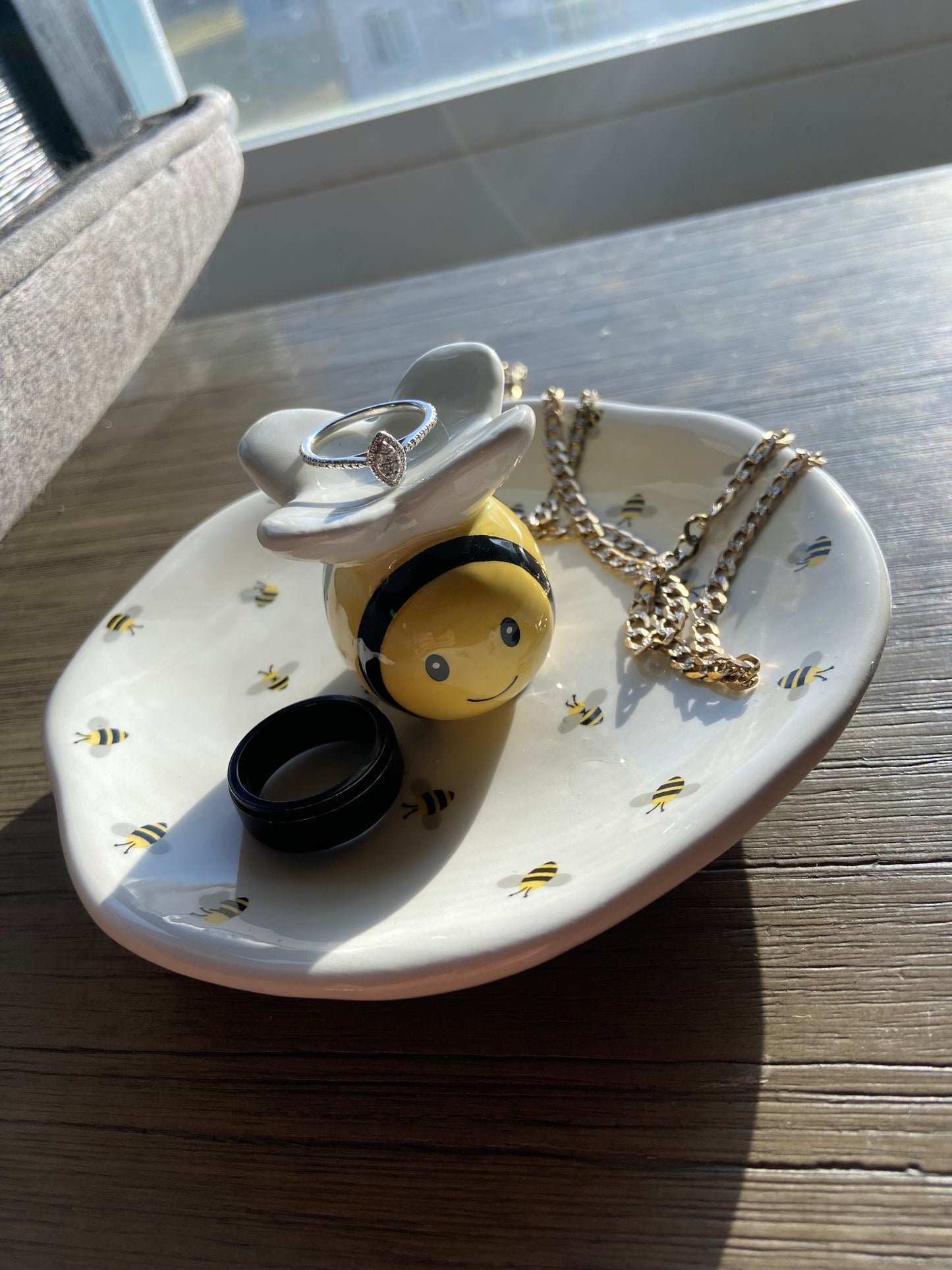 Bumblebee Jewelry Holder