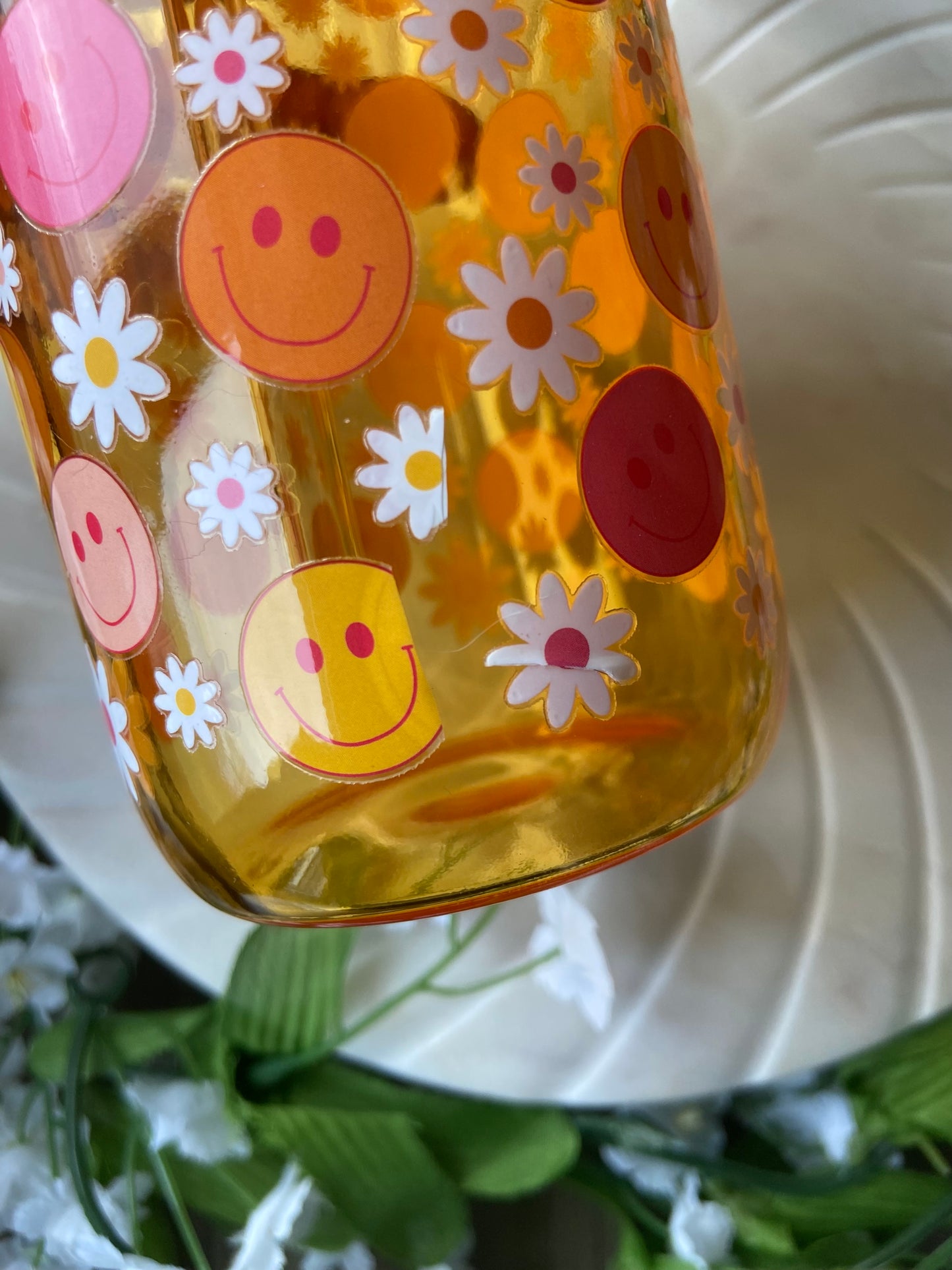 Smiley Face 16 Oz Glass Tumbler