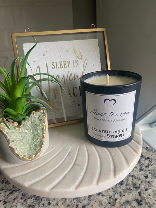 Strudel Spice & Cinnamon Candle