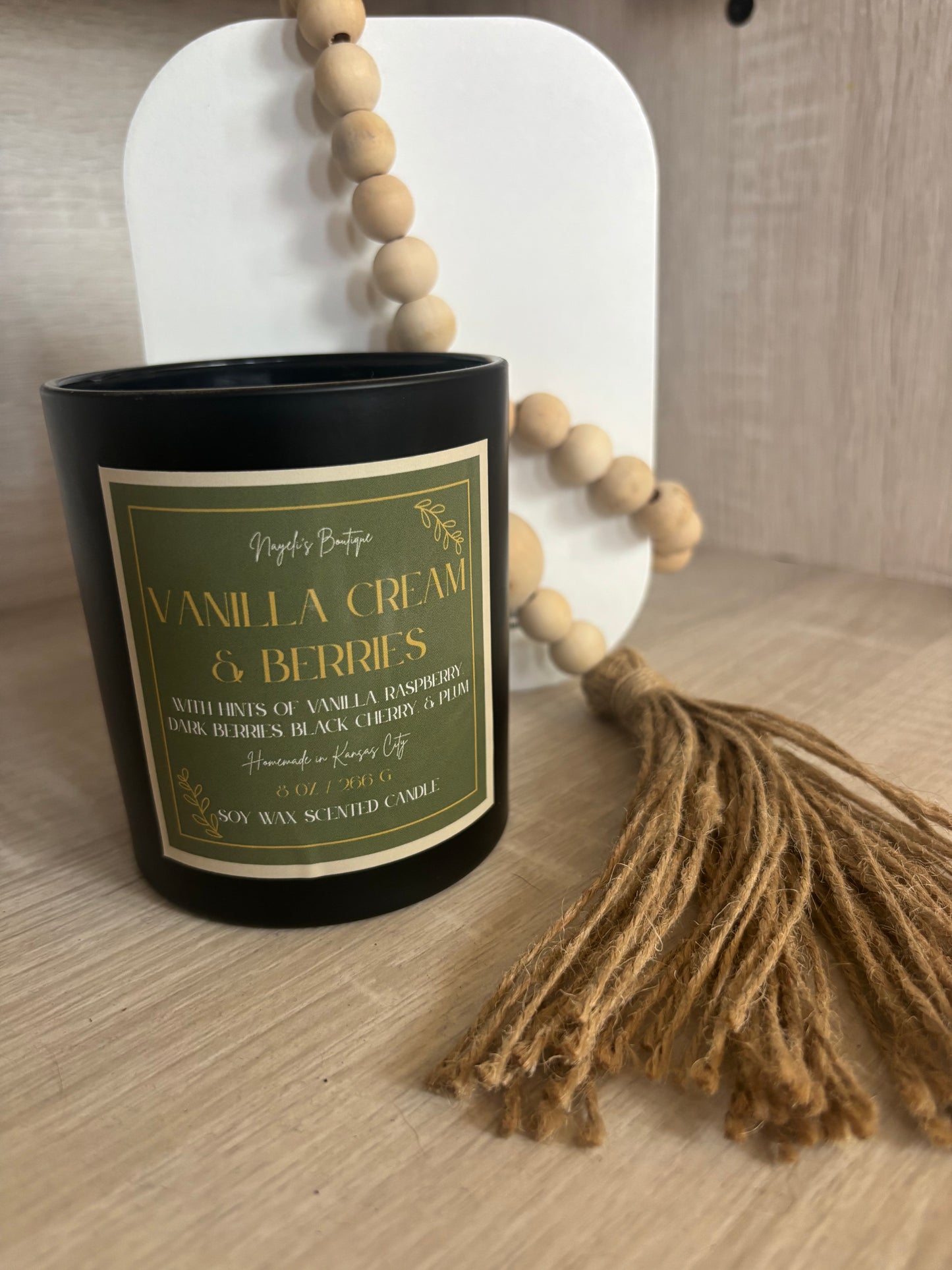 Vanilla Cream & Berries Candle