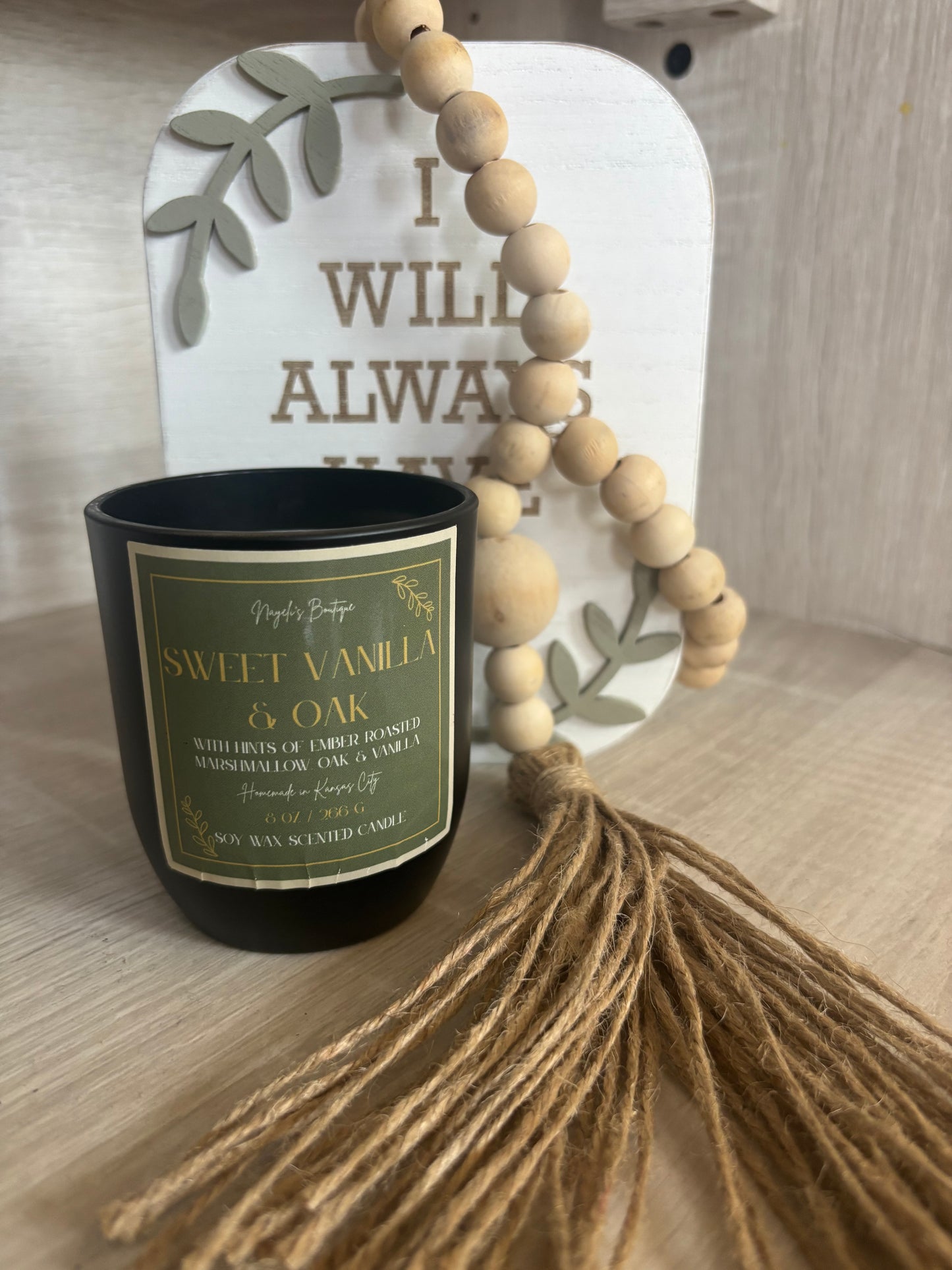 Sweet Vanilla Oak Candle